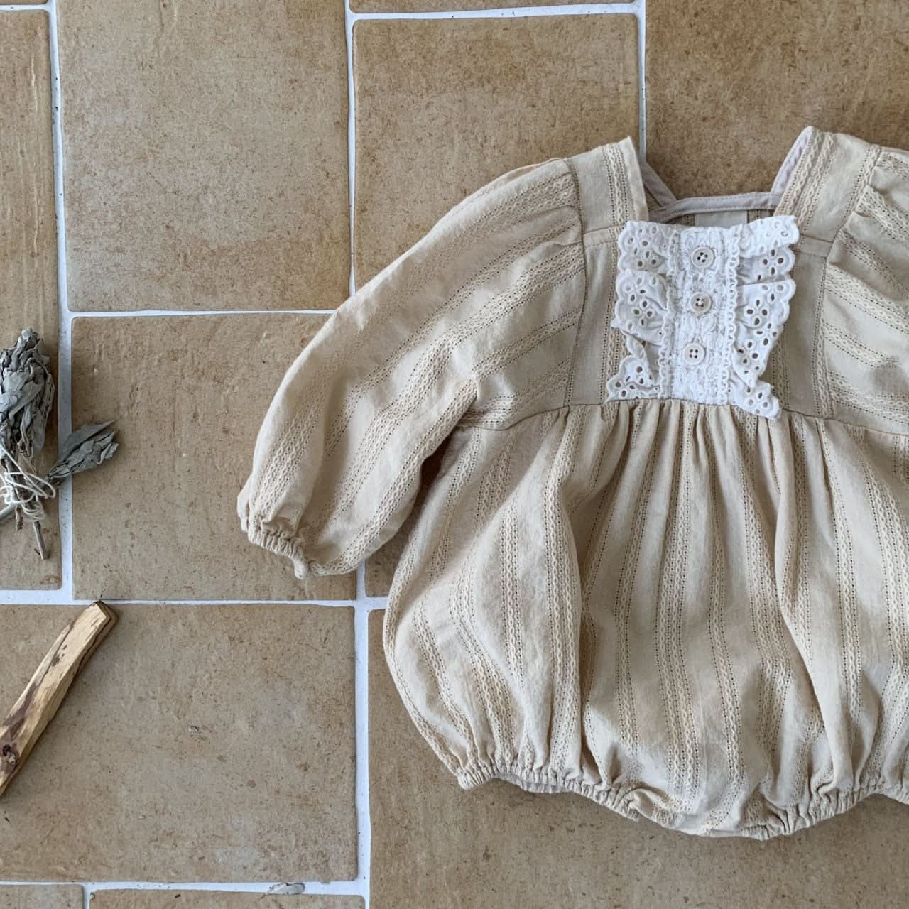 Baby Front Ruffle Lace Trim Romper (3 - 18m) - 2 Colors kids outfit