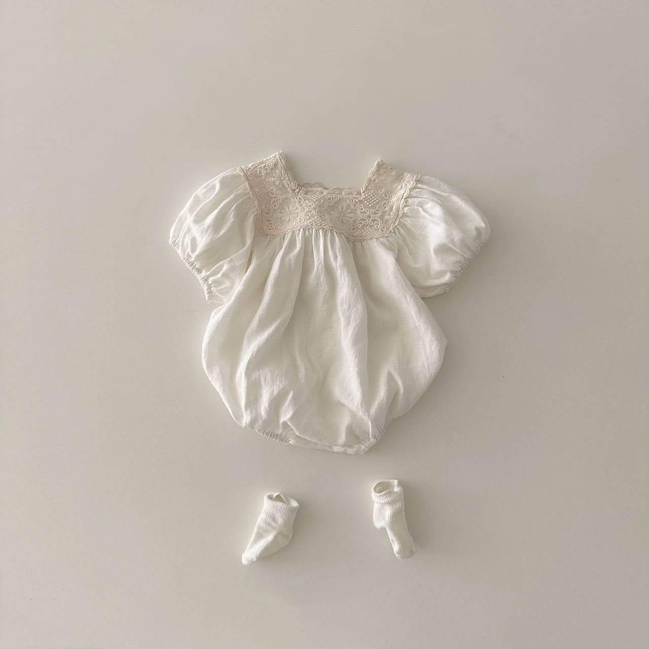 Baby Lace Square Neck Linen Romper (3 - 18m) - 2 Colors kids outfit
