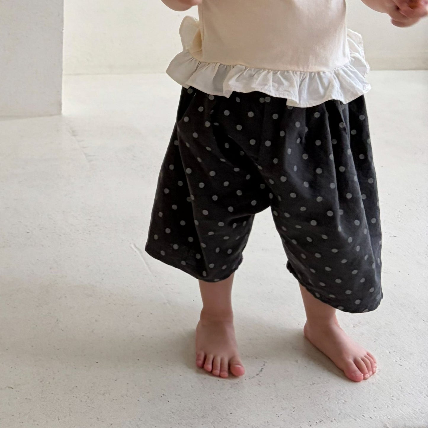 Baby/Toddler Bella Cropped Baggy Pants (6m - 6y) - Dot Charcoal kids outfit