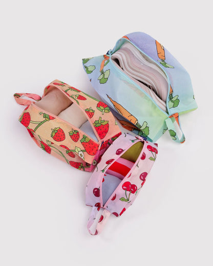 BAGGU 3D Zip Set - Carrots & Berries kids outfit