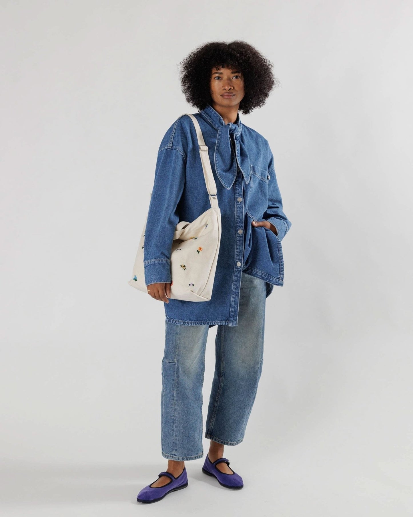 BAGGU Horizontal Zip Duck Bag - Embroidered Ditsy Floral kids outfit
