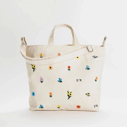 BAGGU Horizontal Zip Duck Bag - Embroidered Ditsy Floral kids outfit