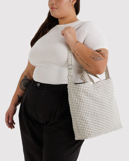 BAGGU Horizontal Zip Duck Bag - Natural Grid kids outfit