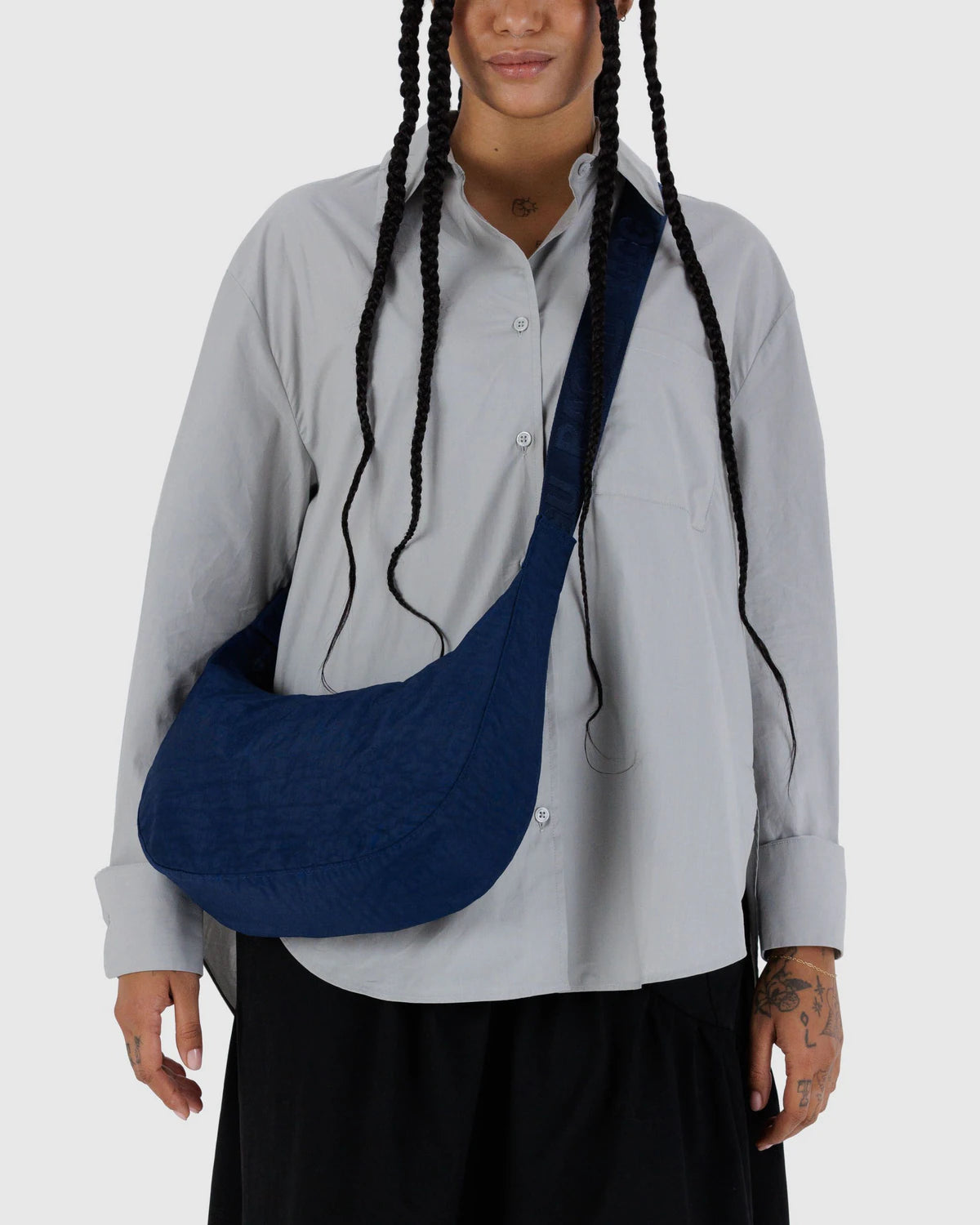 BAGGU Medium Nylon Crescent Bag  - Navy - AT NOON STORE