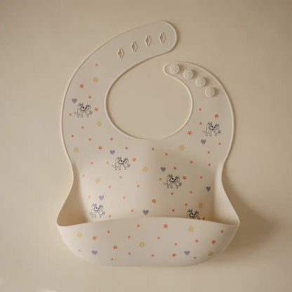 Bluey x Mushie Silicone Baby Bib - Bluey Ivory kids outfit