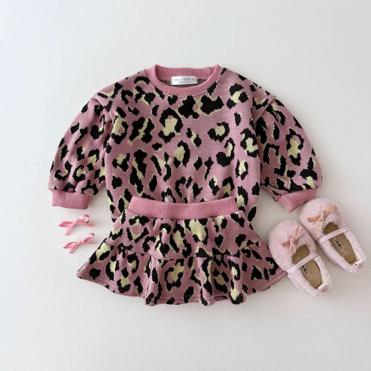 Girls Leopard Knitted Sweatshirt and Skirted Shorts Set (1 - 6y) - 2 Colors kids outfit