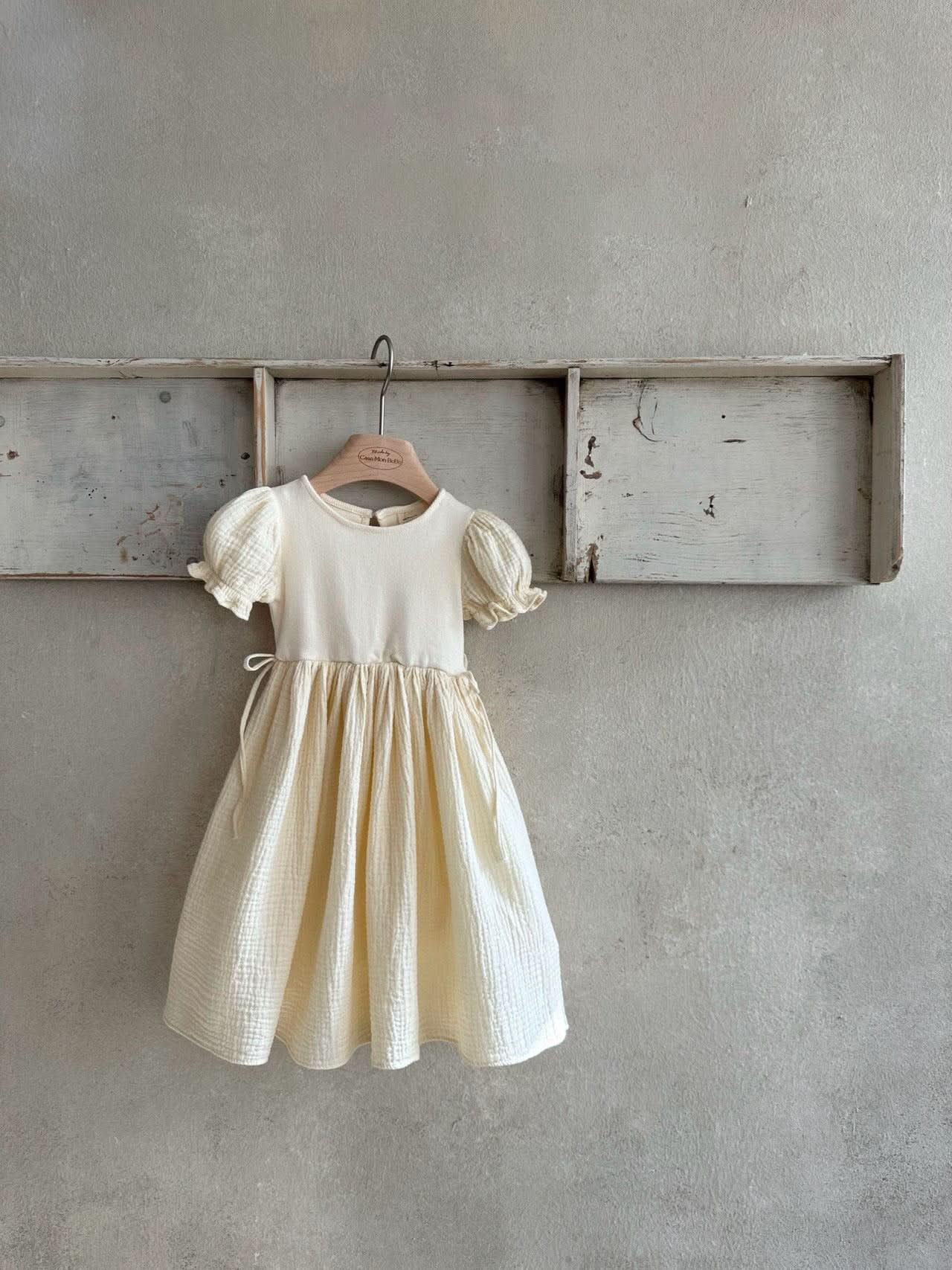 Girls Monbebe Puff Short Sleeve Dress with Tie Waist (1 - 8y) - 2 Colors kids outfit