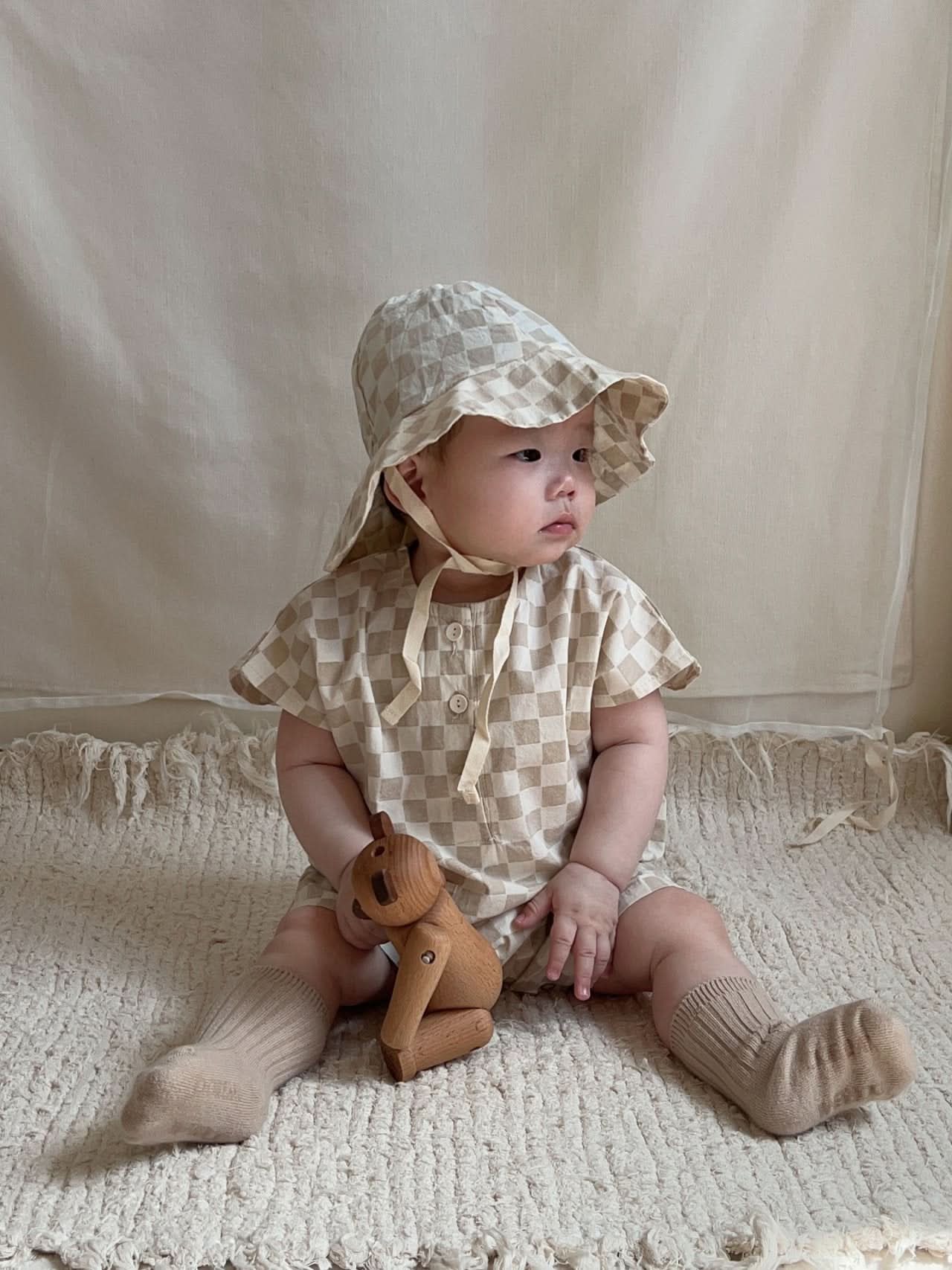 Baby Checkered Sleeveless Jumpsuit and Bucket Hat Set (13-36m