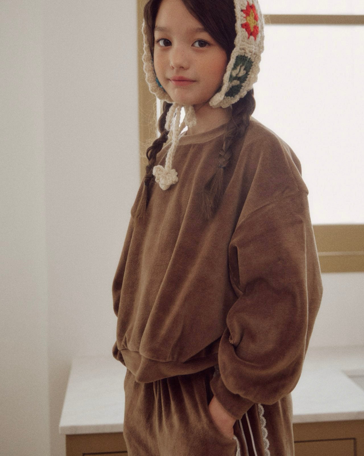 Kids F25 Velour Long Sleeve Sweatshirt and Side Lace Tape Pull-on Pants Set (3-7y) - Brown