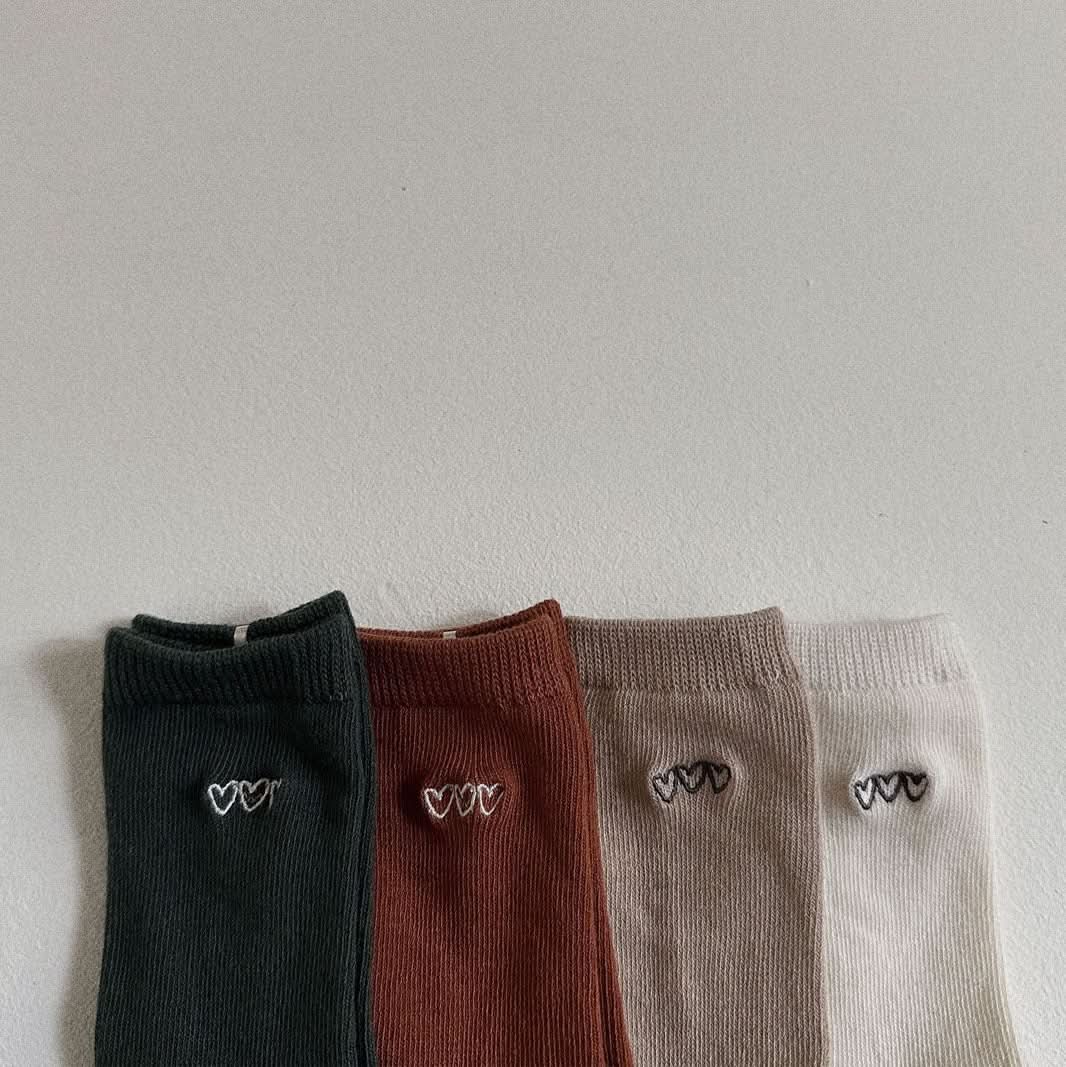 Kids 4pk Heart Embroidery Socks (10 - 36m) kids outfit