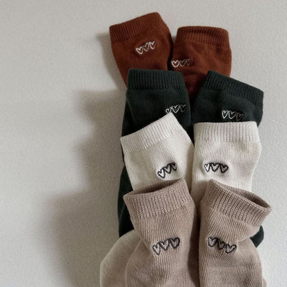 Kids 4pk Heart Embroidery Socks (10 - 36m) kids outfit