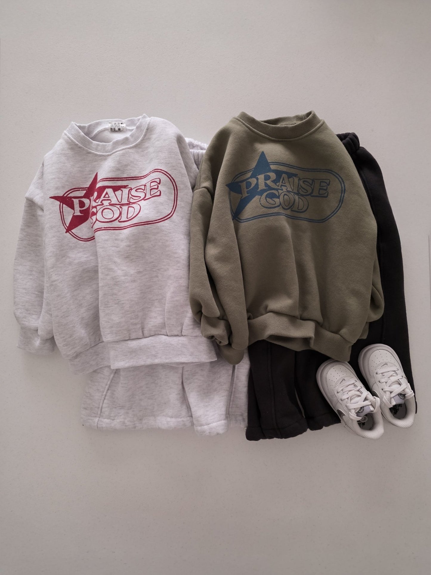 Kids Brushed Cotton PRAISE GOD Long Sleeve Sweatshirt (2 - 10y) - 2 Colors kids outfit