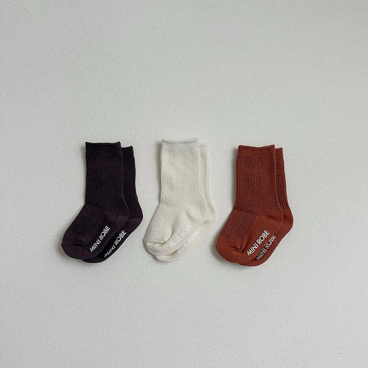 Kids F26 3pk Waffle Socks Set (10m-3y) kids outfit