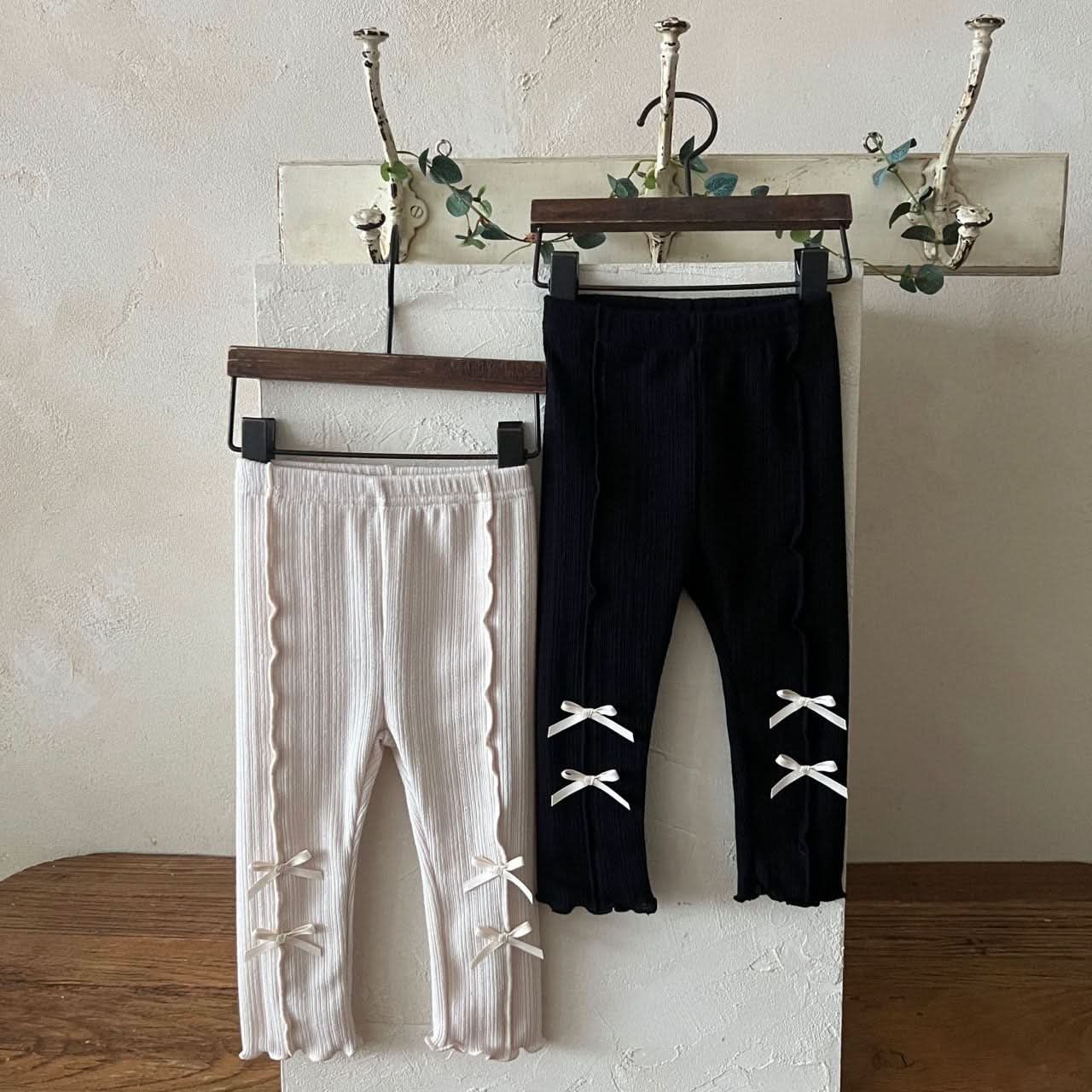 Kids Lala S25 Bows Leggings (1 - 6y) - 2 Colors kids outfit
