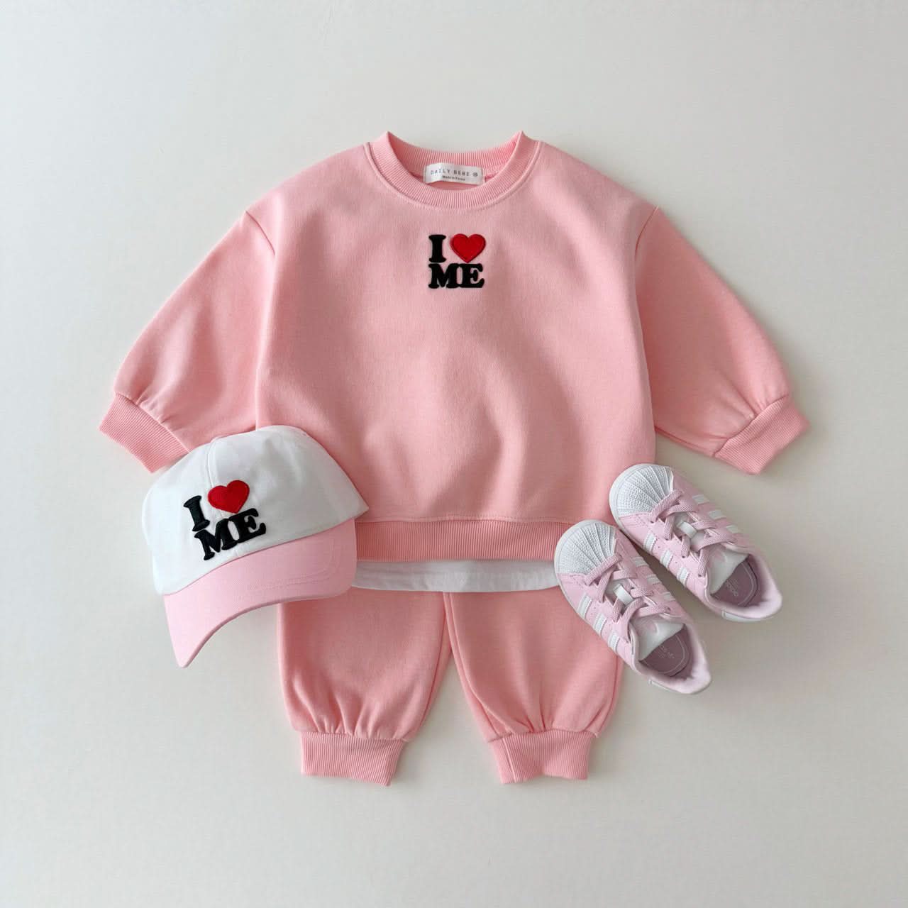 Kids S25 'I❤️ME' Embroidered Patch Sweatshirt & Jogger Pants Set (1 - 11y) - Pink kids outfit