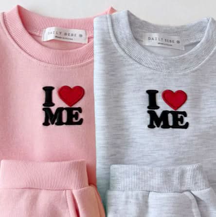 Kids S25 'I❤️ME' Embroidered Patch Sweatshirt & Jogger Pants Set (1 - 11y) - Pink kids outfit