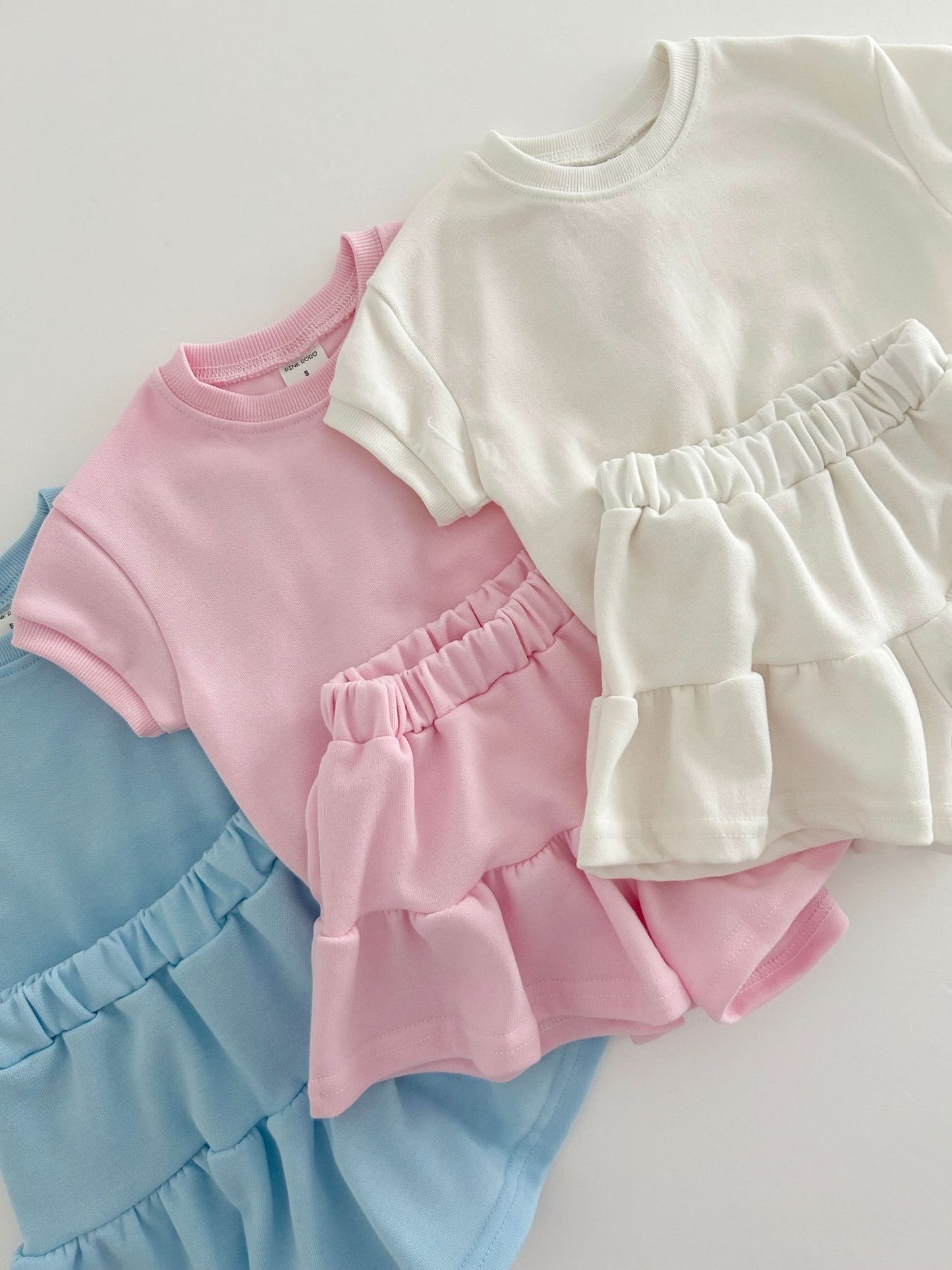 Kids Short Sleeve Sweatshirt and Skirted Shorts Set (2 - 7y) - 3 Colors kids outfit