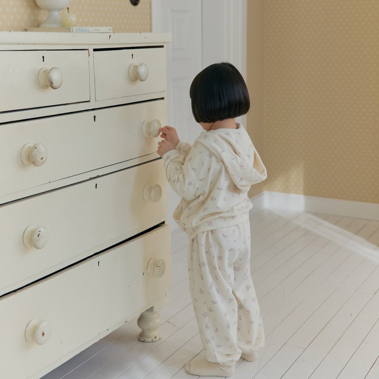 Kids SP26 Floral Terry Cloth Jogger Pants (1 - 7y) - Ivory - AT NOON STORE
