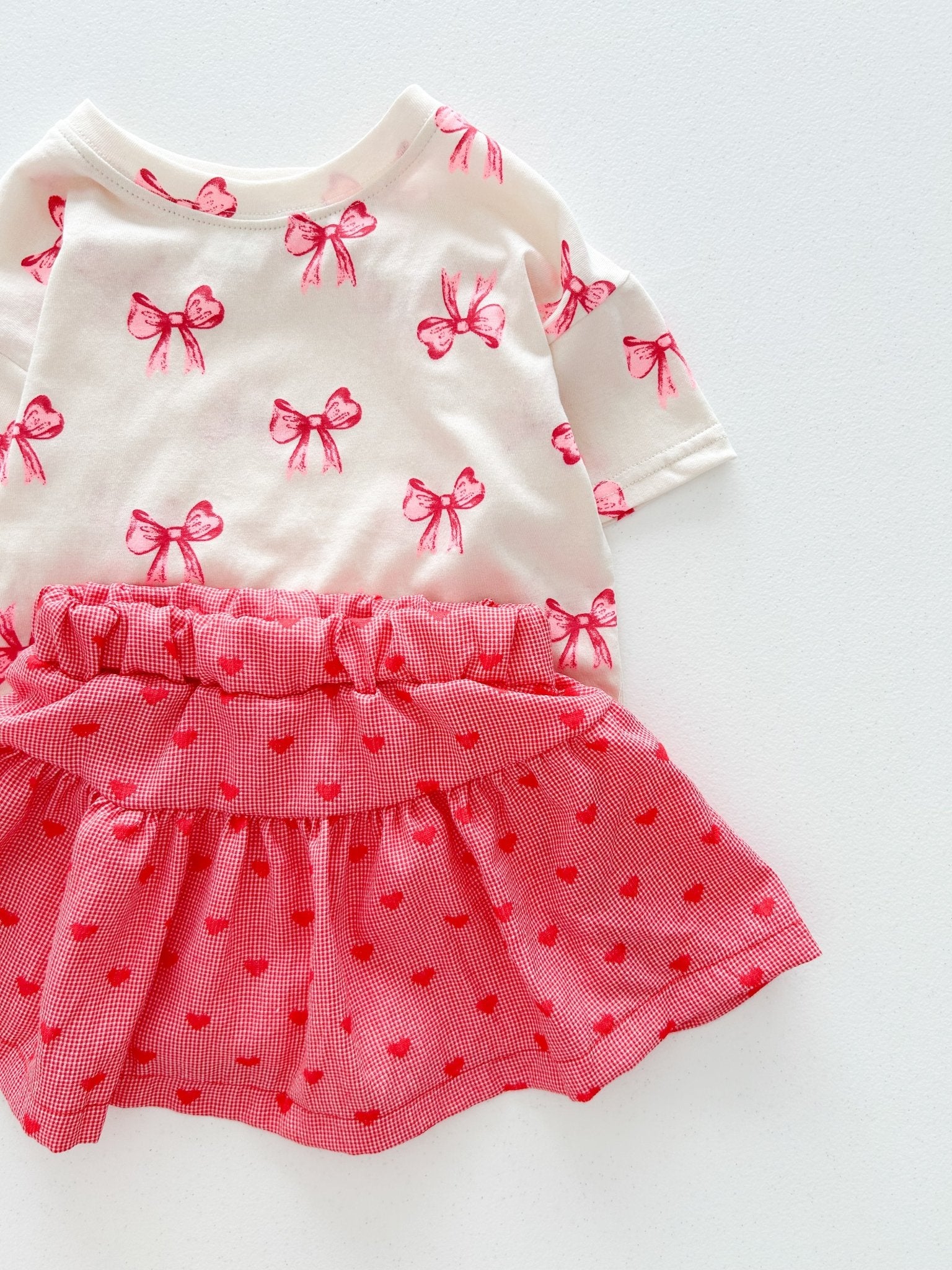 Kids SS25 Bow Print Short Sleeve Top (2 - 7y) - 2 Colors kids outfit