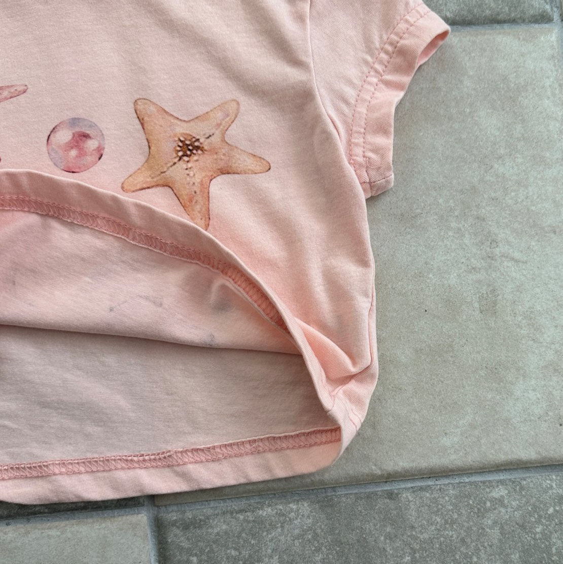 Kids SS25 Shell Print Short Sleeve Cropped Top (2 - 9y) - 2 Colors kids outfit