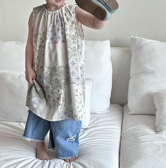Kids Tie Back Quilt Print Sleeveless Dress (2 - 6y) kids outfit