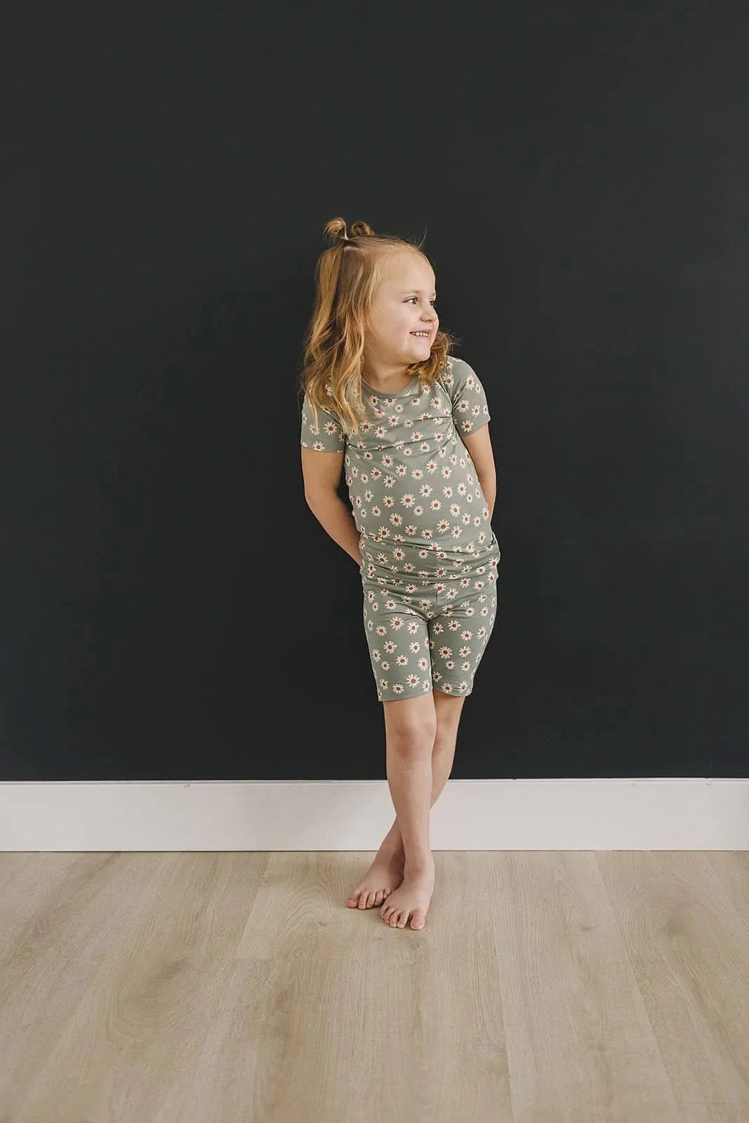 Light Green Daisy Bamboo Cozy Short Set (2T - 6Y) kids outfit