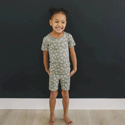Light Green Daisy Bamboo Cozy Short Set (2T - 6Y) kids outfit