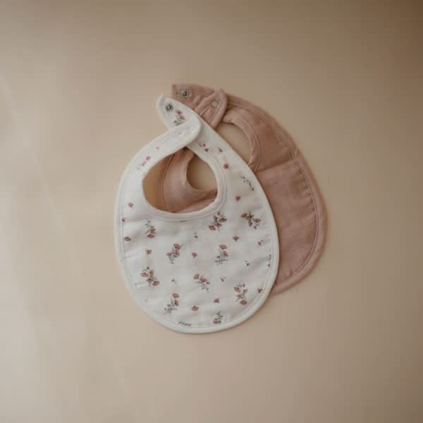 Muslin Bib 2 - Pack (Blush/Pink Floral) kids outfit