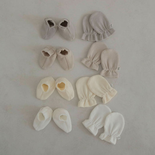 Newborn Mitts and Boots Set (0 - 3m) - 4 Colors kids outfit