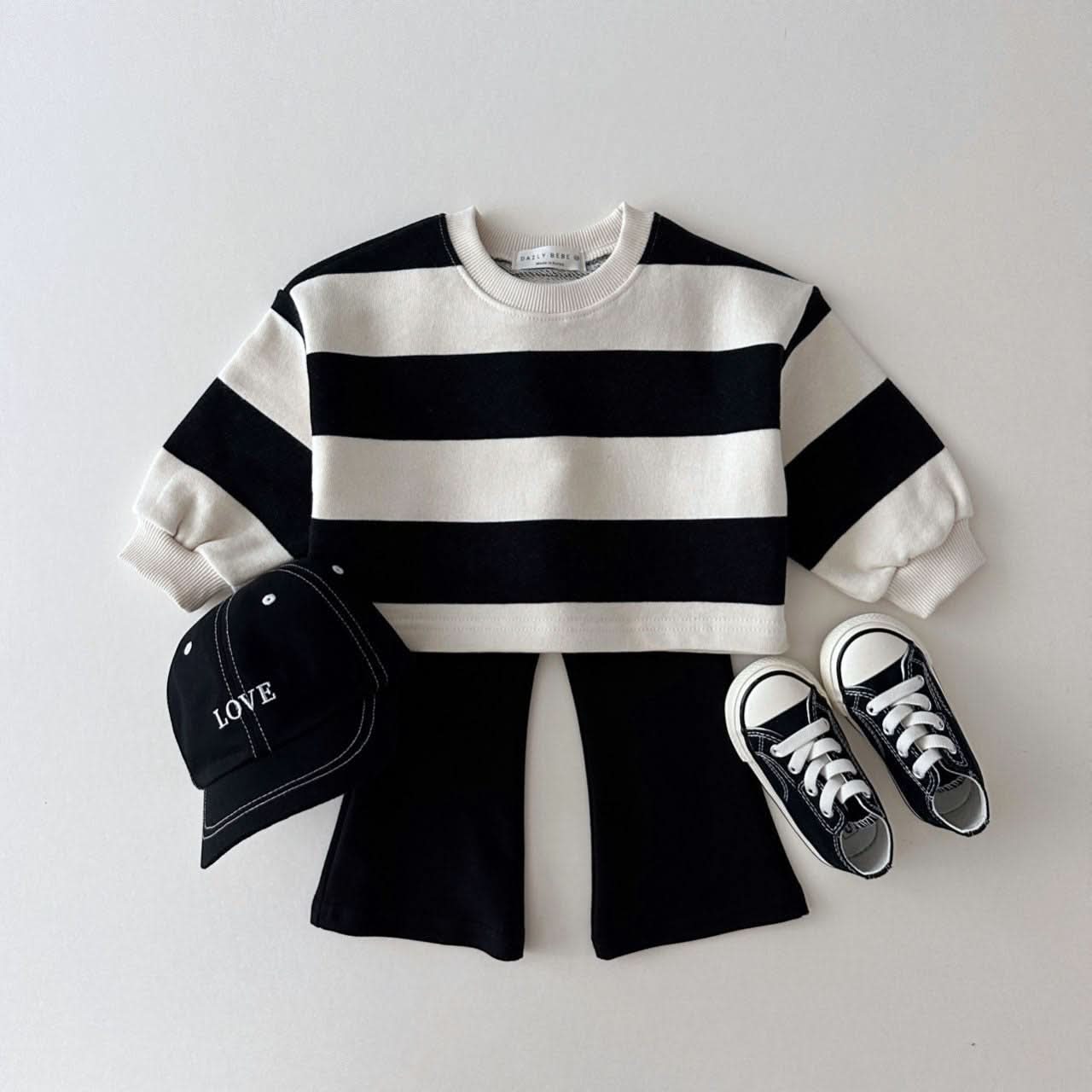 Toddler Basic Flare Pants (1 - 6y) kids outfit