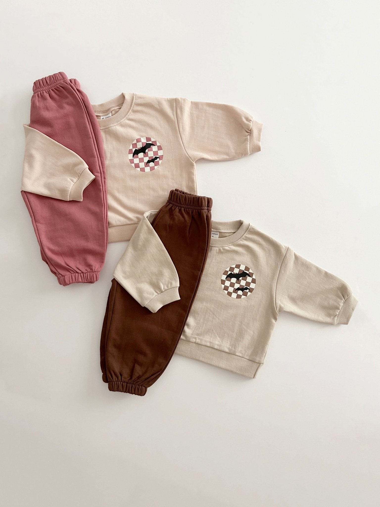 Toddler Bat Graphic Print Sweatshirt & Jogger Pants Set (6m - 6y) - Berry kids outfit