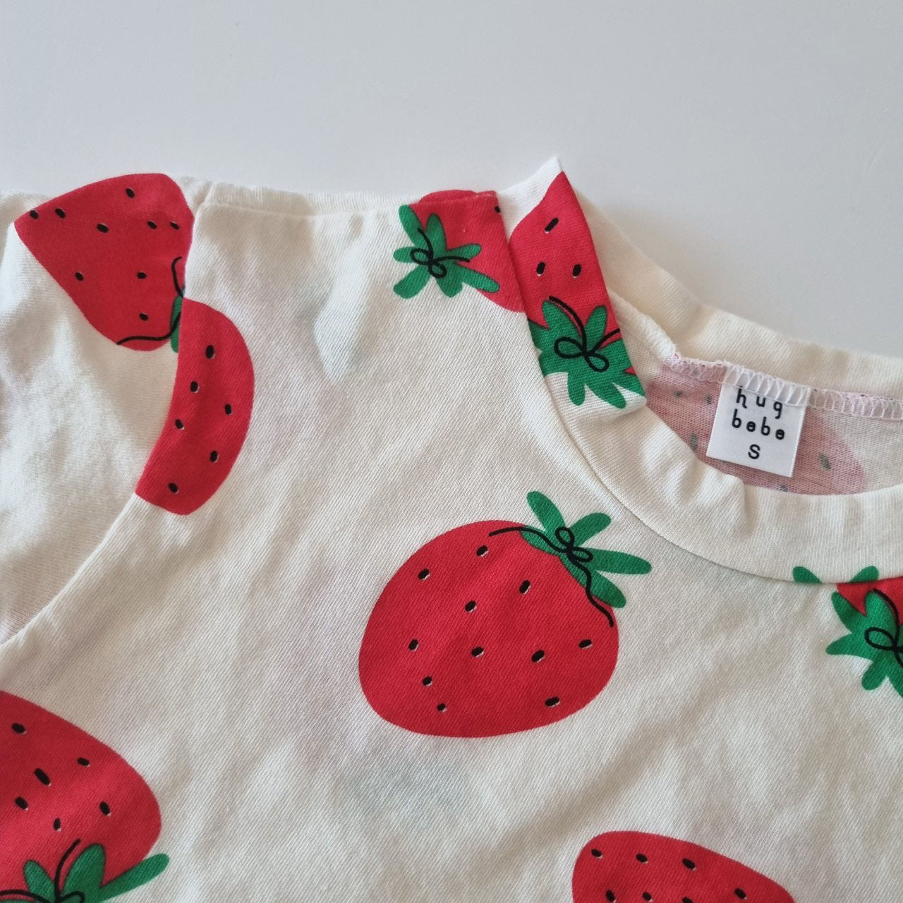 Toddler Big Strawberry Short Sleeve Top (1 - 6y) - 3 Colors kids outfit
