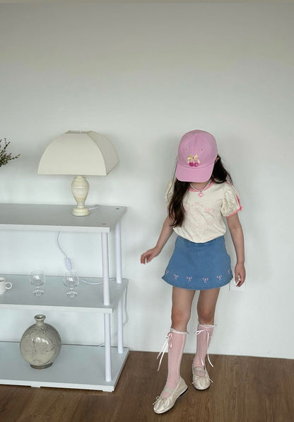 Toddler Bow Embroidery Denim Skirted Shorts (1 - 5y) - Light denim kids outfit