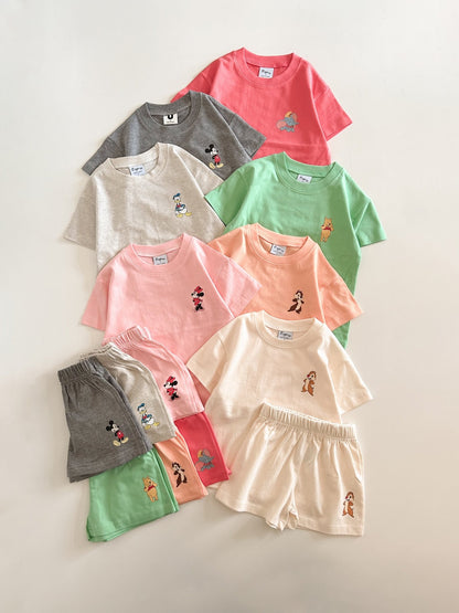 Toddler Disney Friends Left Chest Print T-Shirt and Shorts Set (2 - 6y) - 7 Colors kids outfit