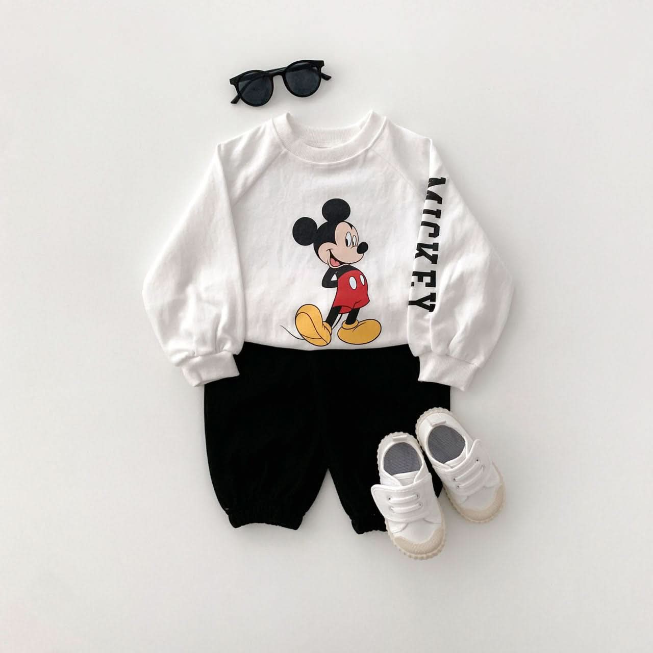Toddler Mickey and Minnie Sleeve Print Sweatshirt and Jogger Pants Set (2 - 7y) - 2 Colors kids outfit
