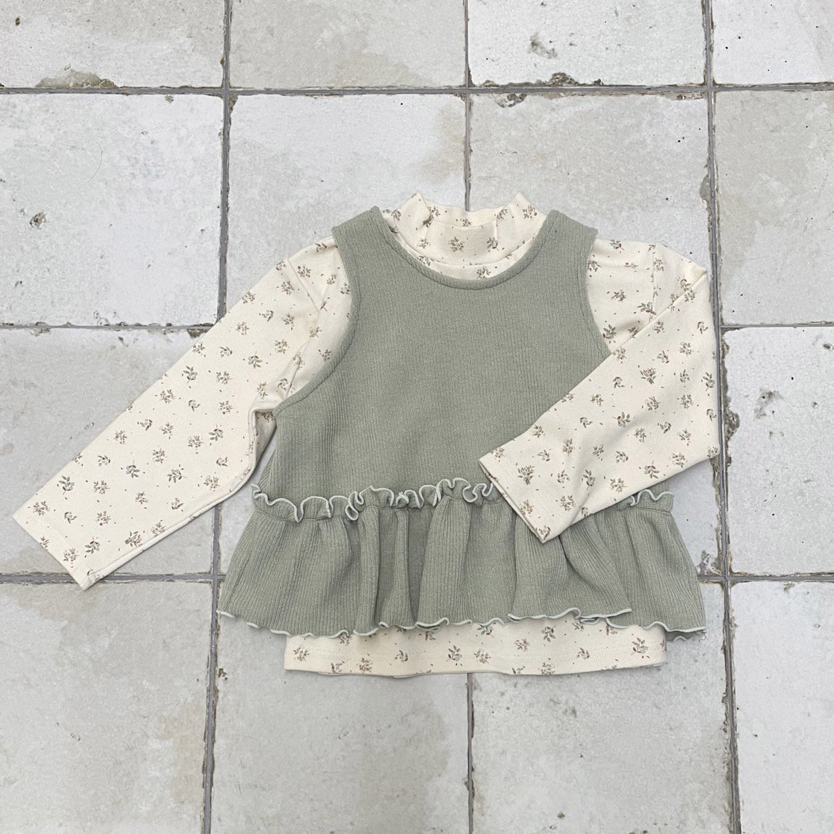 Toddler W25 Ruffle Sleeveless Peplum Top and Wide Pants Set (1 - 7y) - 2 Colors kids outfit