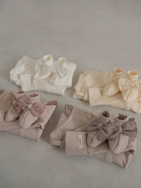 Baby Bodysuit and Bow Socks Set (3m) - Ivory