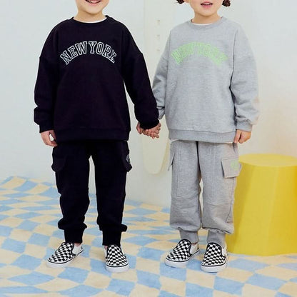 Kids New York Sweatshirt & Cargo Jogger Pants Set (1-5yrs) - 2 Colors - AT NOON STORE