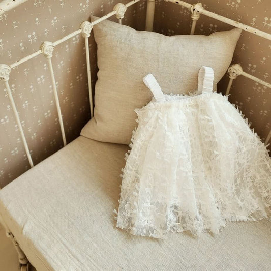 Baby 3D Flowers Sleeveless Lace Dress Romper (3 - 18m) - White kids outfit