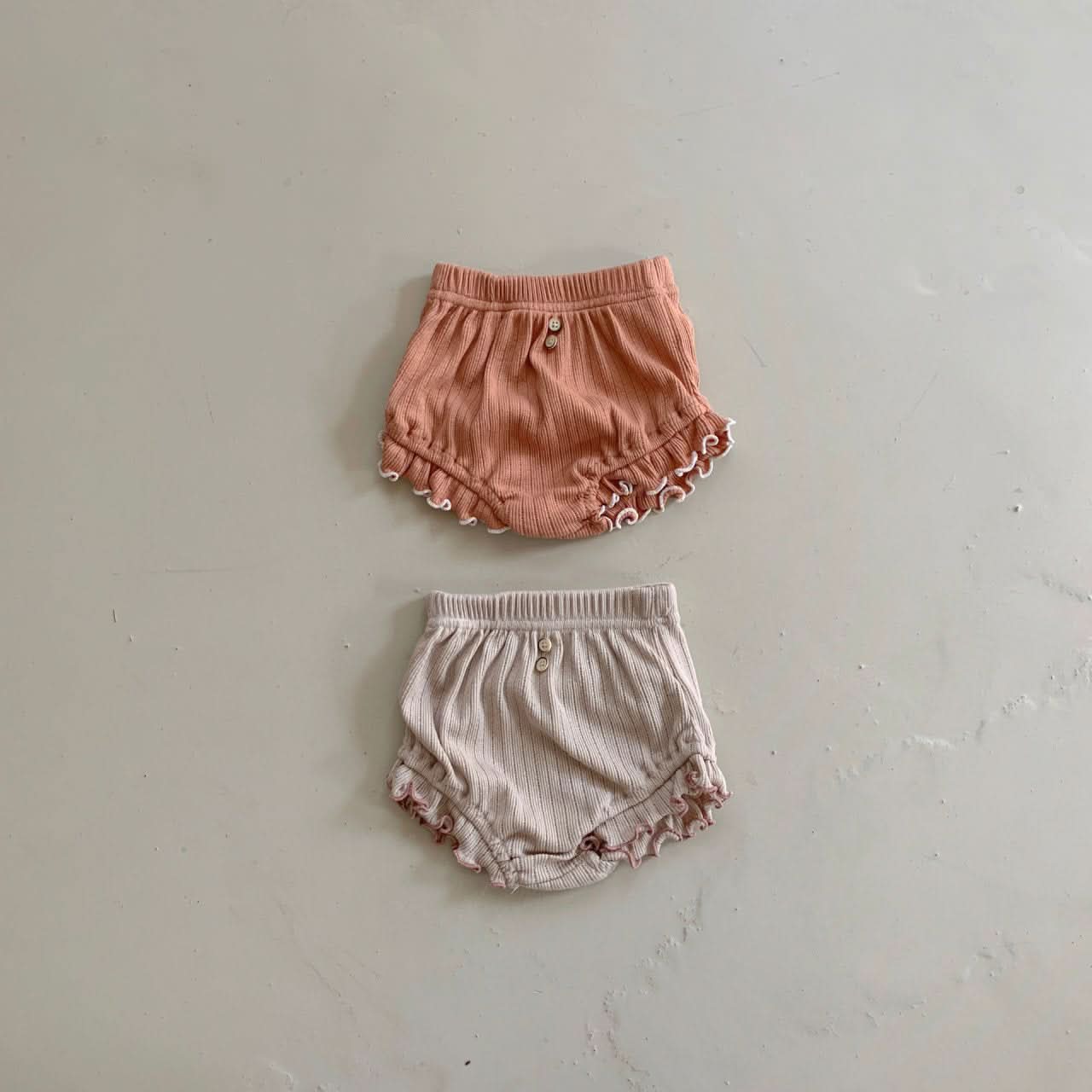 Baby BH Lettuce Edge Bloomers (3 - 18m) - 2 Colors kids outfit