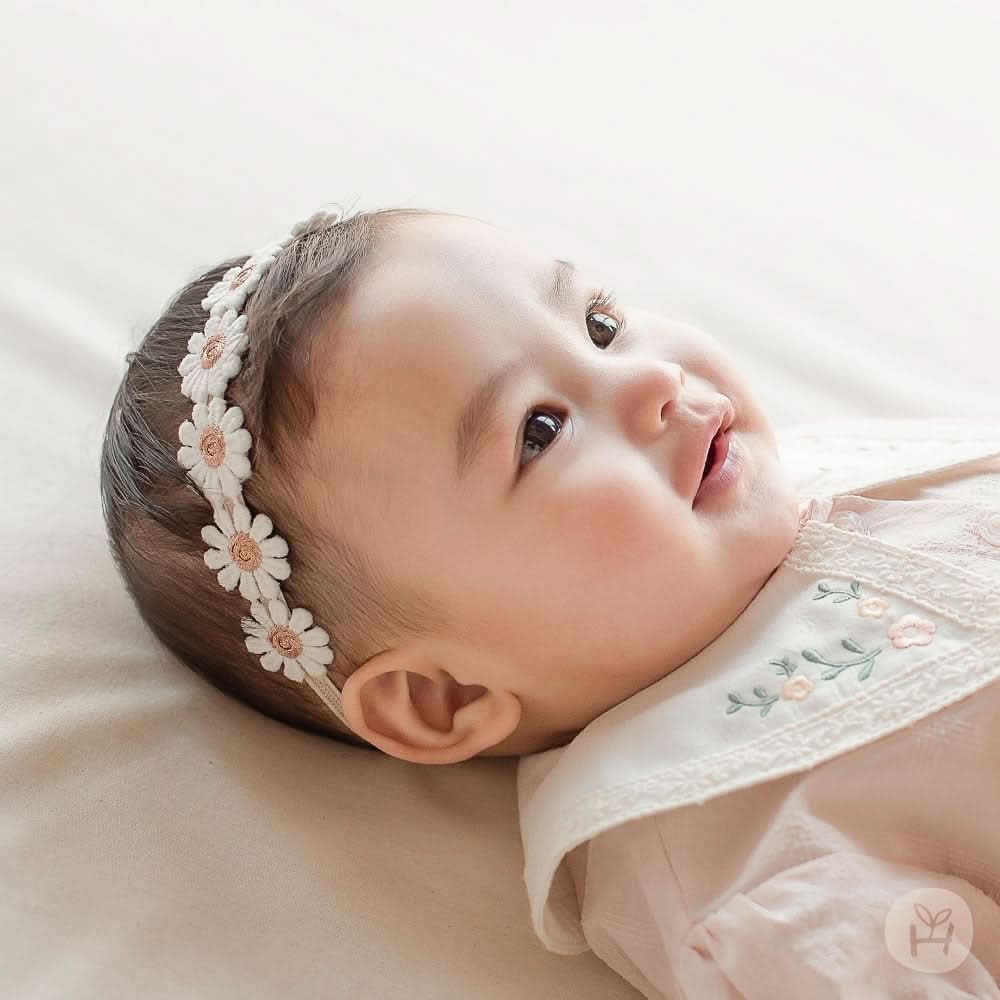 Baby Daisy Lace Headband (3 - 18m) kids outfit