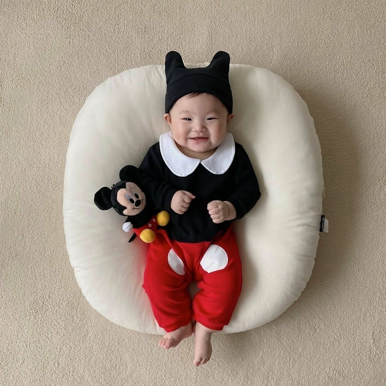 Baby Mickey/ Minnie Mouse Jumpsuit and Acc Set (3-12m) - 2 Colors - AT NOON STORE
