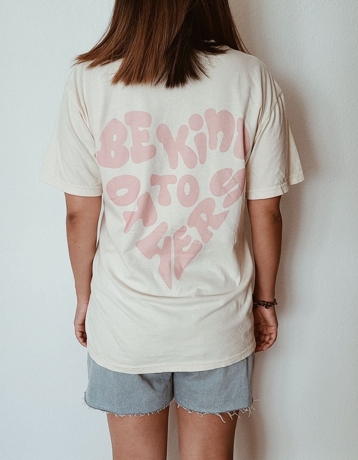 MAMA - Be Kind Graphic Top - Ivory kids outfit
