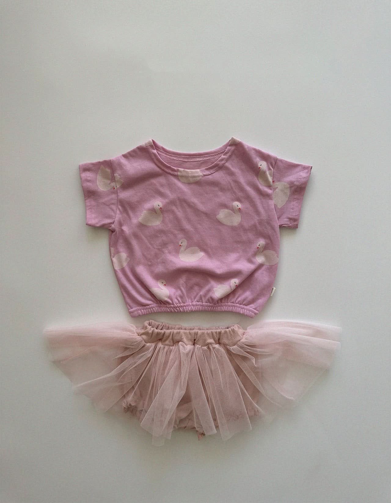Toddler Swan Print Short Sleeve Top (0-2y) kids outfit