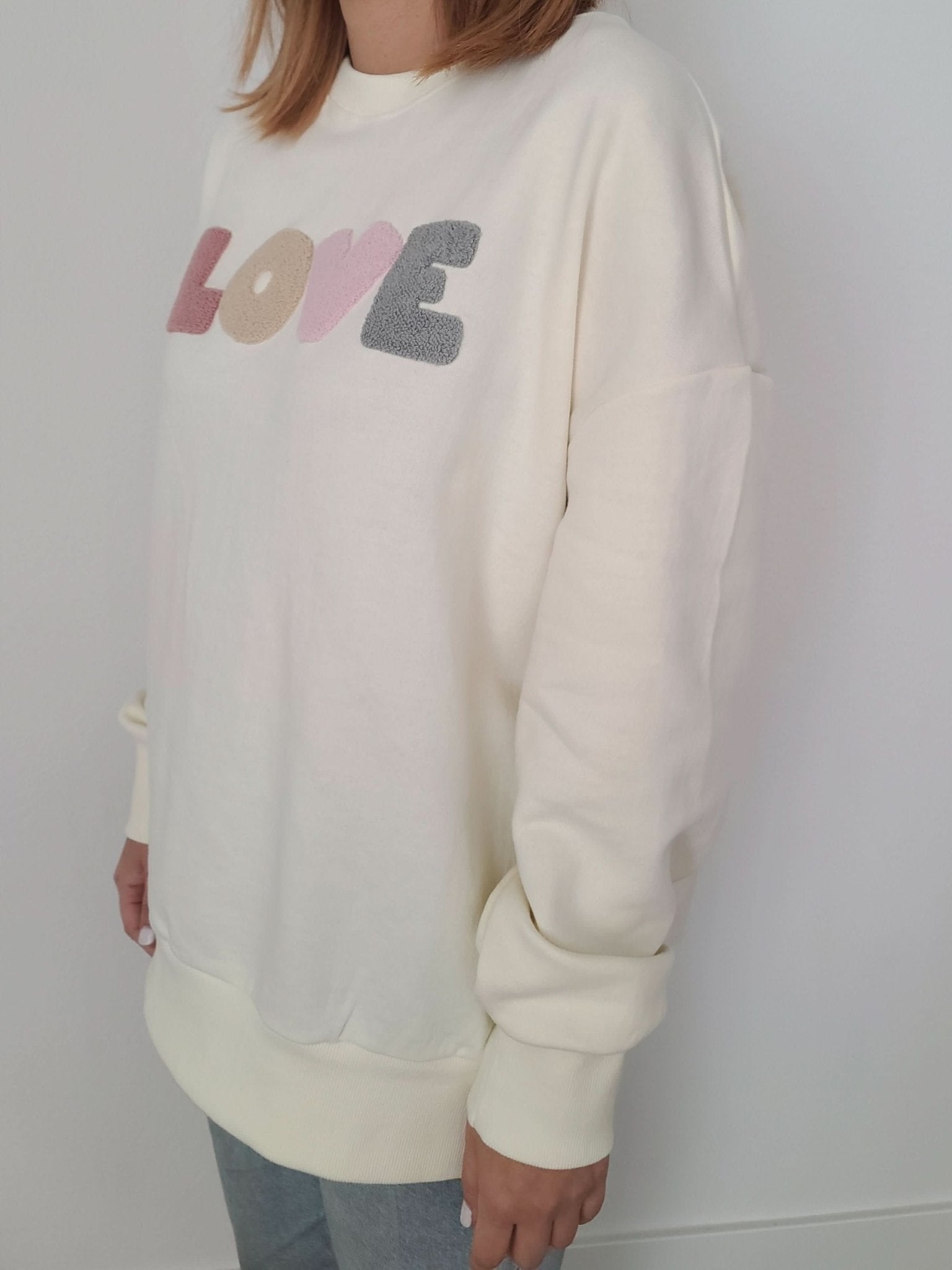 Toddler&Mom Original LOVE Sweatshirt (1 - 5y,Mom) - Cream kids outfit
